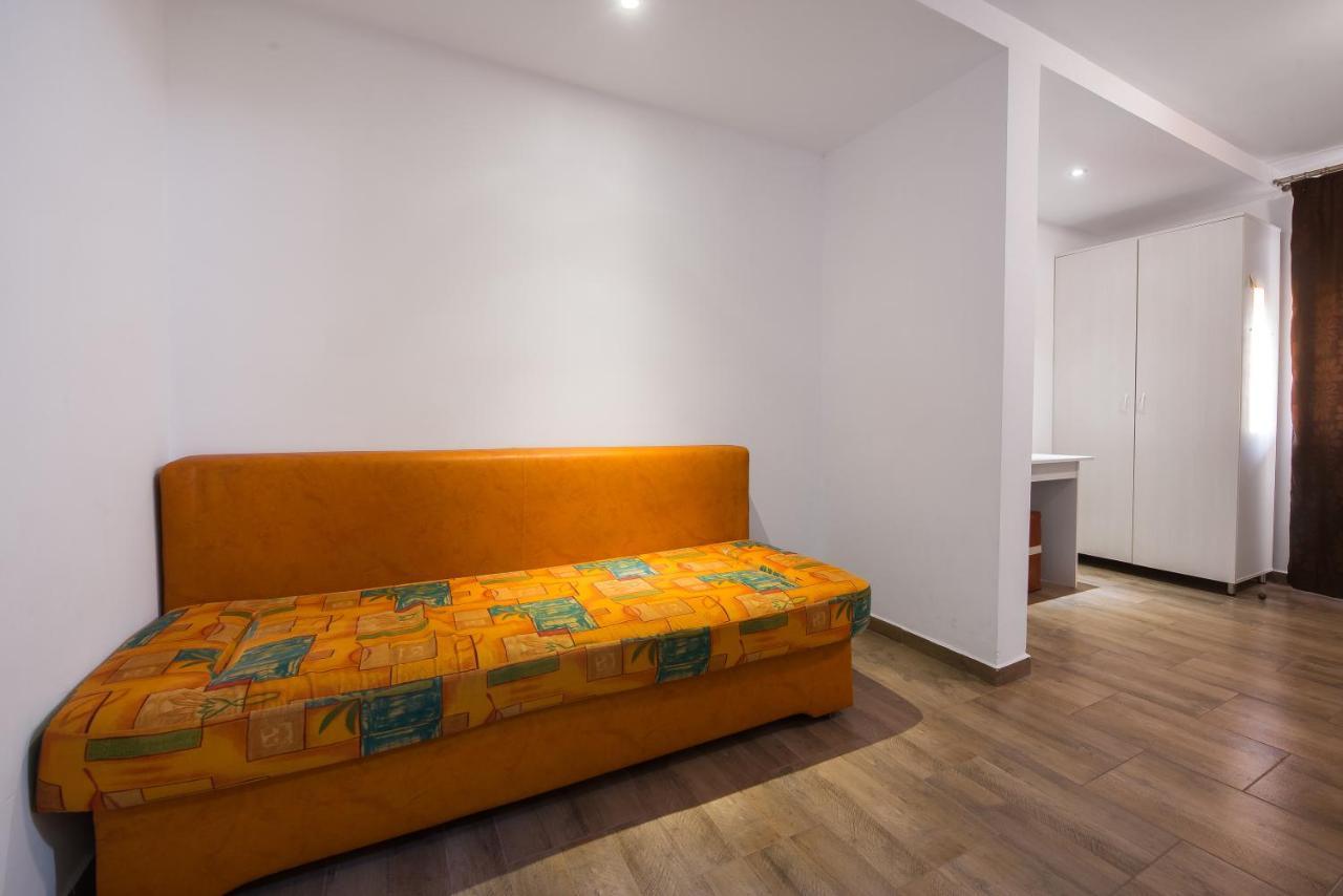 Casa 4 Odai 호텔 Douăzeci şi Trei August 외부 사진